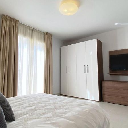 Apartamento Point Sliema Sea Front Exterior foto