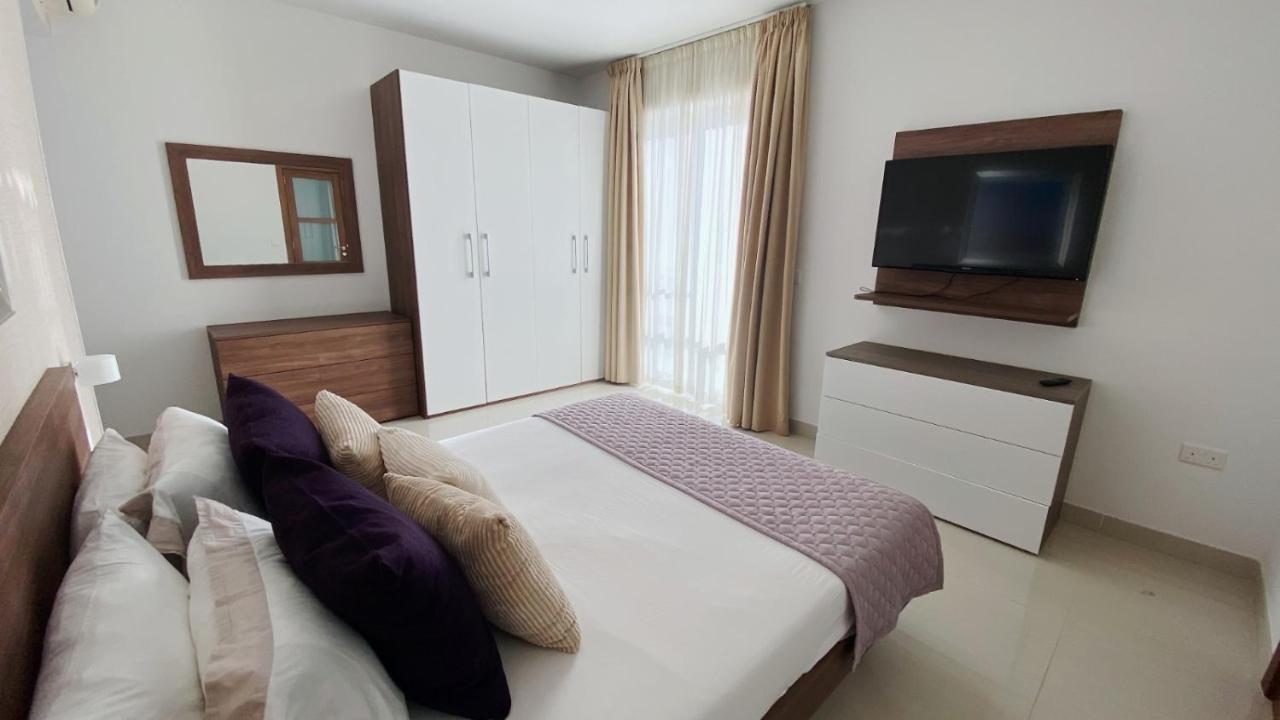 Apartamento Point Sliema Sea Front Exterior foto