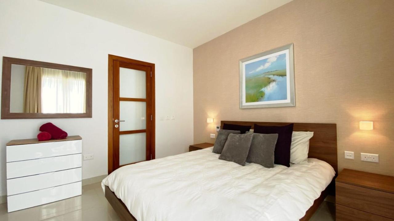 Apartamento Point Sliema Sea Front Exterior foto